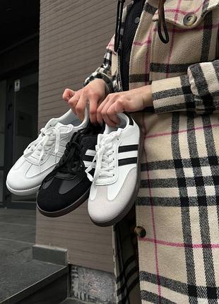 Жіночі базові кеди