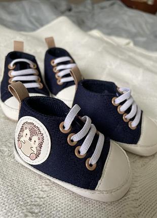 Кросівки для немовлят розмір 15-16