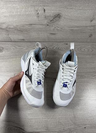 Жіночі кросівки в зал mizuno wave luminous білі волейбол