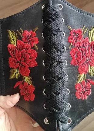 Пояс с вышивкой