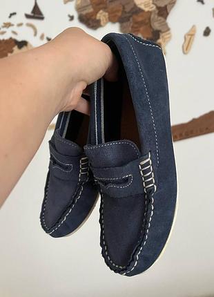 Неймовірно стильні замшеві лофери для хлопця