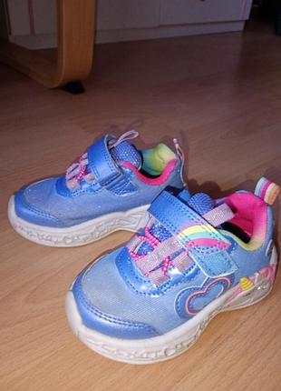 Кроссовки с мигалками