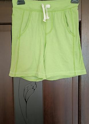 Шорти sisley по бирці на 7-8 років.
