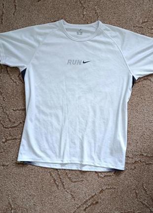 Футболка белая dri -fit