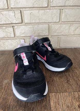Кросівки на дівчинку nike 29 розмір