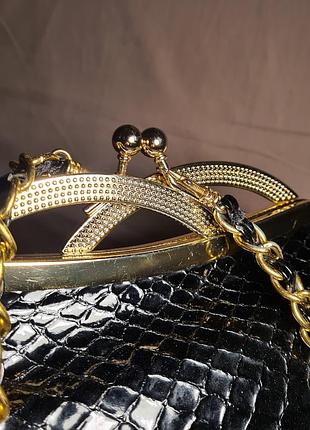Сумочка лакована чорна крокодил 2