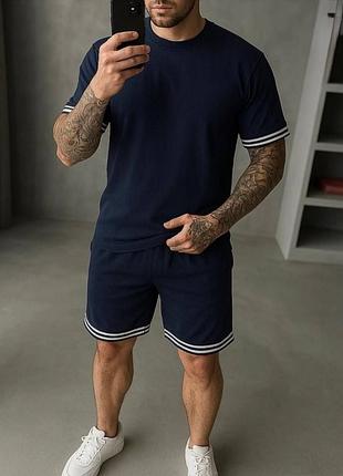Чоловічий костюм двійка шорти та футболка в трьох кольорах.