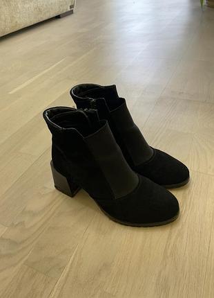 Сапожки жіночі натуральна замша