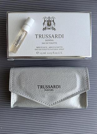 Парфум trussardi donna 1,5 ml та косметичка з дзеркалом