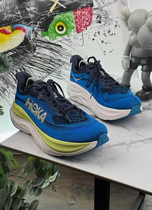 Кросівки hoka