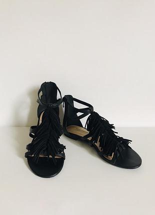 Босоніжки buffalo 39/25-25.5 см шкіра