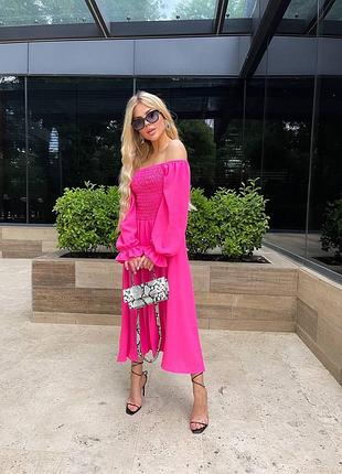 Женское стильное платье миди