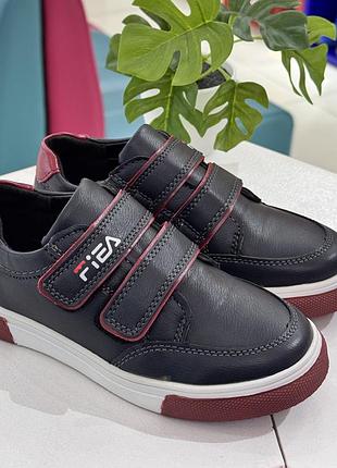 Кросівки р. 26,29