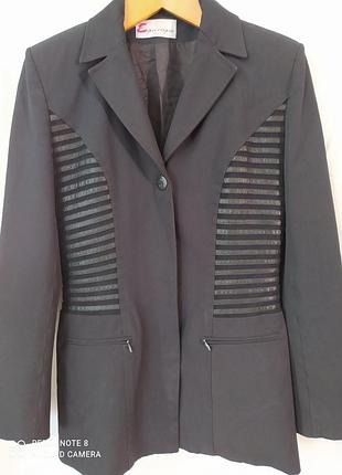 Пиджак женский черный, рукава и карманы на молниях