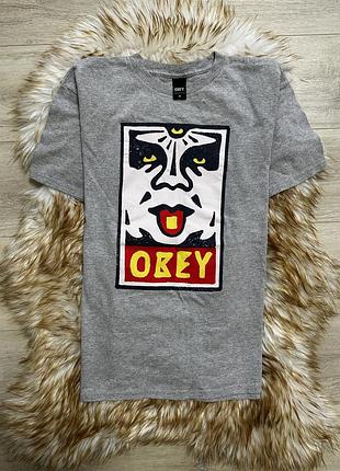 Футболка obey