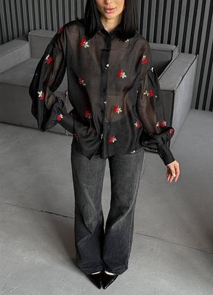 Легка повітряна блуза з віскозної органзи з вишитими вишеньками, жіноча сорочка органза, 608