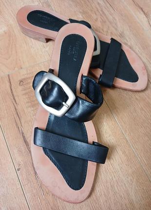 Шлепки, босоножки cenedalla италия. р 40