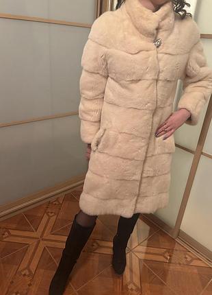 Шуба норкова молочна