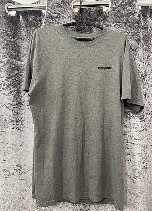 Футболка чоловіча