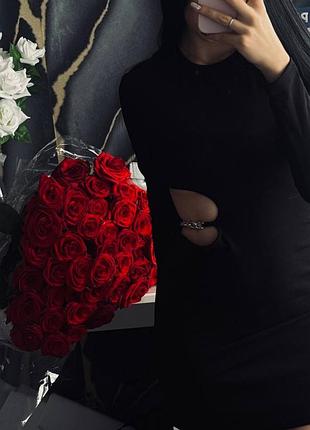 Сукня з вирізом на талії💋