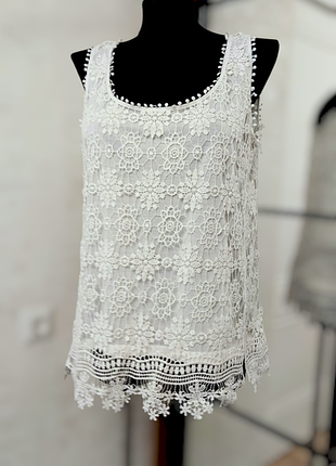 Топ з мереживом