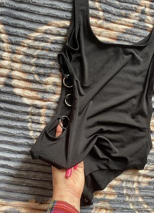 Боди с кольцами боді