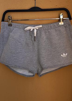 Adidas жіночі шорти s