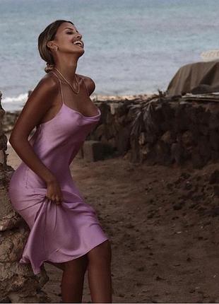 Елегантна сукня максі ніжно рожевого кольору з відкритою спинкою zara