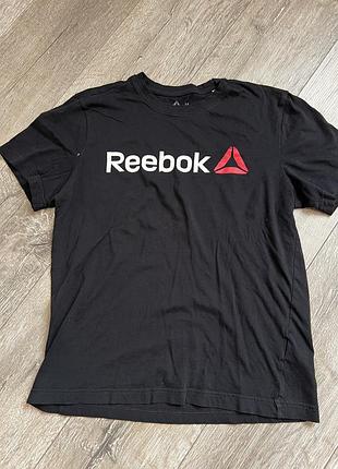 Футболка спортивна