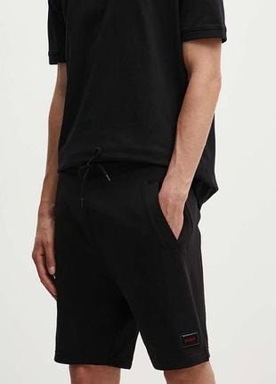 Чоловічі шорти hugo