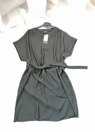 Кокетное мылое платье с двумя ярусами воланов, пышная юбка, рукав-фонарик, платье из натурального к