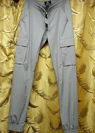 Новые спортивные штаны