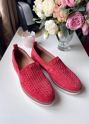 Жіночі червоні замшеві лофери макасіни