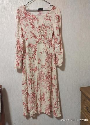 Невероятное платье размера с-м из натуральной ткани