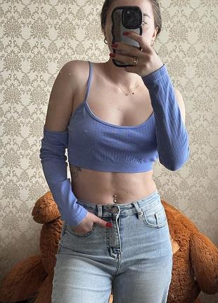 Топ з рукавами