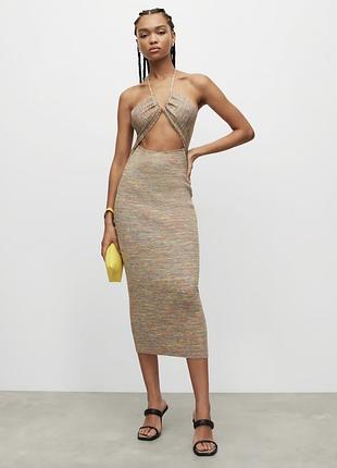 Сукня міді з відкритою спиною