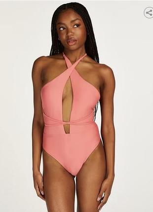Красивий суцільний купальник hunkemoller