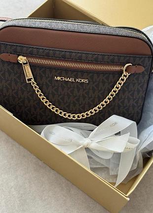 Жіноча сумка крос-боді michael kors jet set large logo crossbody bag 24*5*16,5 см коричнева