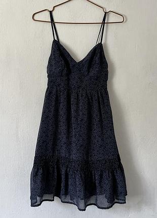 Легенька літня сукня