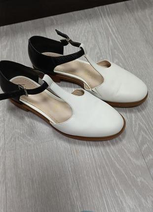 Женские босоножки clarks