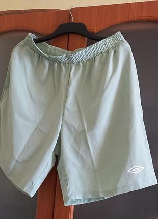 Чоловічі спортивні шорти umbro