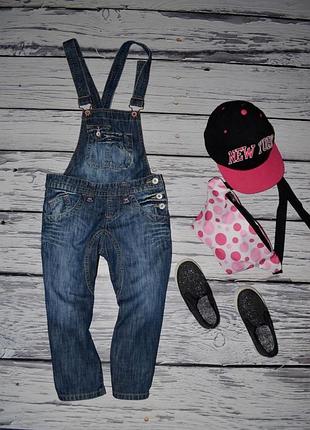 9 років 128 – 134 см фірмовий джинсовий комбінезон шорти 2 в 1 стильній дівчинці