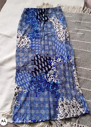 Спідниця міді