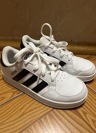 Кросівки adidas 34 р оригінал