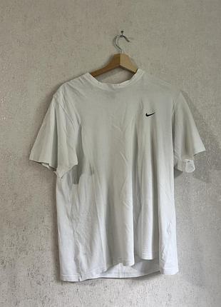 Чоловіча футболка nike