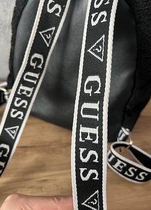 Рюкзак плюшевий guess чорний