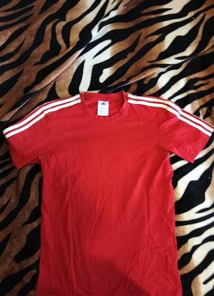 Футболка adidas