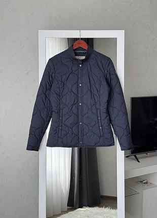 Стьобана куртка napapijri