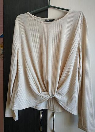 Світлий віскозний лонгслів