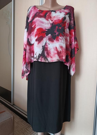 Черное платье с шифоновой накидкой